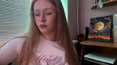 Snapshot of zofiahoetger chatting on February 2026 08:10:02 AM Lisa online show from February 2026 08:10:02 AM