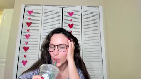 Zoie online show from February 2026 08:45:02 PM