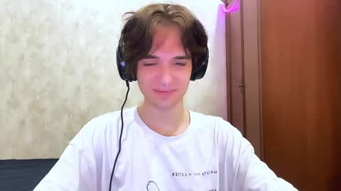 Zombdeeeee online show from May 2026 10:51:02 PM