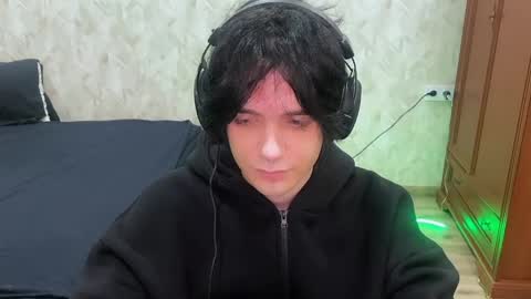 Zombdeeeee online show from May 2026 10:28:01 PM
