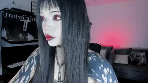 Snapshot of zombieeporcelainex chatting on May 2026 12:06:02 AM SOPHIE online show from May 2026 12:06:02 AM