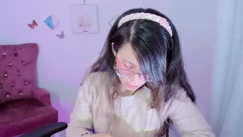 Alicie online show from November 2025 04:54:02 AM