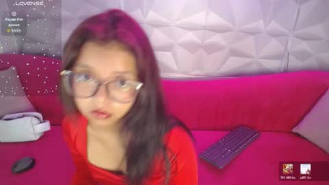 Snapshot of zoow_bluussh chatting on February 2026 01:51:01 PM Zoe online show from February 2026 01:51:01 PM