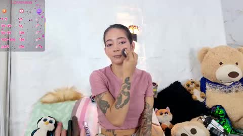 Violeta online show from September 2025 12:07:01 PM