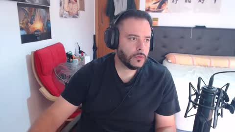 Snapshot of zuheyla26 chatting on September 2025 09:32:02 AM Zuheyla online show from September 2025 09:32:02 AM