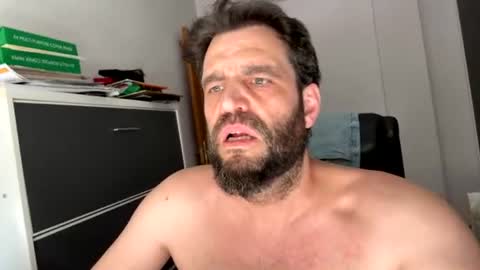 Snapshot of zurdineno chatting on June 2026 04:19:02 PM zurdineno online show from June 2026 04:19:02 PM