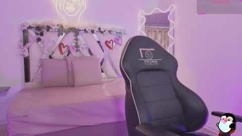 Snapshot of zury_tay chatting on November 2025 11:42:02 AM ZURY online show from November 2025 11:42:02 AM