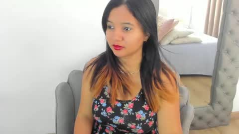 Snapshot of zusan_king_ chatting on April 2026 09:28:02 PM Im Zusan My schedule is from 1030pm to 430 am colombian time online show from April 2026 09:28:02 PM