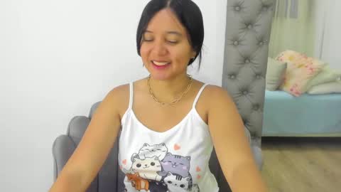 Snapshot of zusan_king_ chatting on May 2026 03:03:02 AM Im Zusan My schedule is from 1030pm to 430 am colombian time online show from May 2026 03:03:02 AM