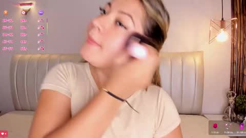 Snapshot of zuzu_sweet chatting on December 2025 07:09:01 PM Zara online show from December 2025 07:09:01 PM