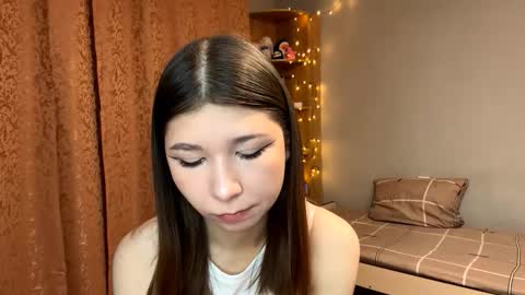 Snapshot of zyraelle chatting on February 2026 05:43:02 PM Lilith online show from February 2026 05:43:02 PM