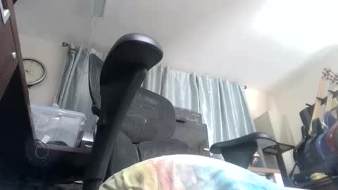 zzzzzbuzz online show from April 2026 03:04:01 AM