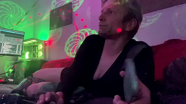 davidgntxxxxx online show from June 2026 08:44:01 PM