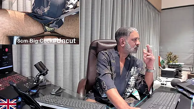 OnlineBossUK online show from March 2026 06:33:01 PM