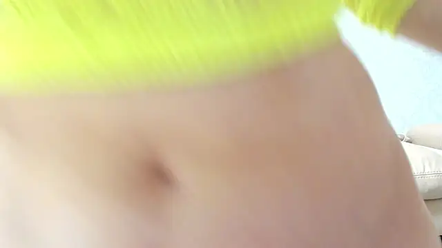 Snapshot of angelmommu chatting on February 2025 03:05:02 PM angelmommu online show from February 2025 03:05:02 PM