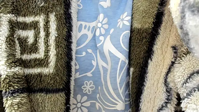 Snapshot of angelmommu chatting on February 2025 03:48:02 PM angelmommu online show from February 2025 03:48:02 PM