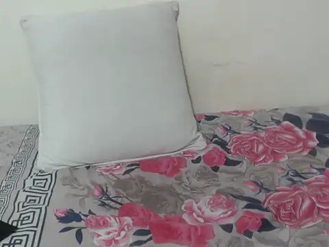 Snapshot of queen__ebony chatting on March 2025 11:15:02 PM queen ebony online show from March 2025 11:15:02 PM