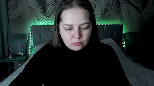 uliastar online show from December 2025 07:03:01 AM