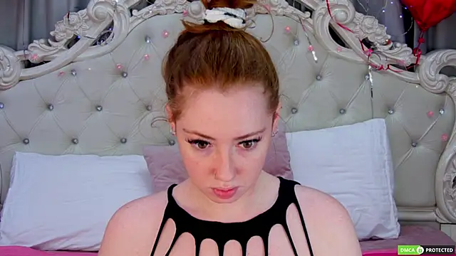 TinaBrook online show from February 2025 05:25:01 AM