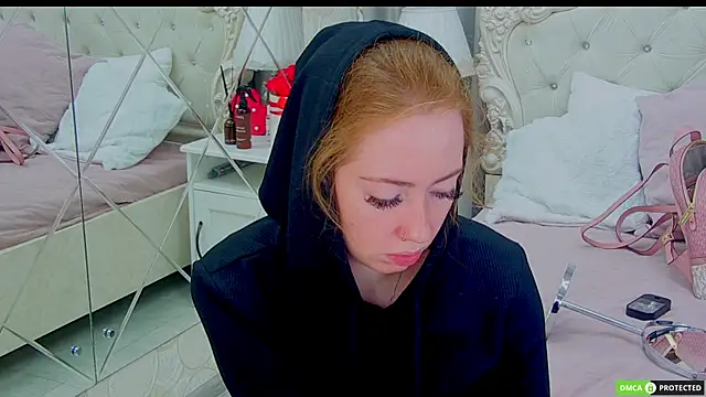 TinaBrook online show from October 2025 03:50:02 AM