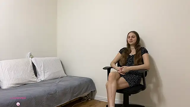 Snapshot of SunriseGuys chatting on April 2026 12:28:01 PM SunriseGuys online show from April 2026 12:28:01 PM