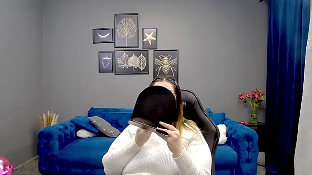 Katewalker  online show from March 2025 06:16:01 PM