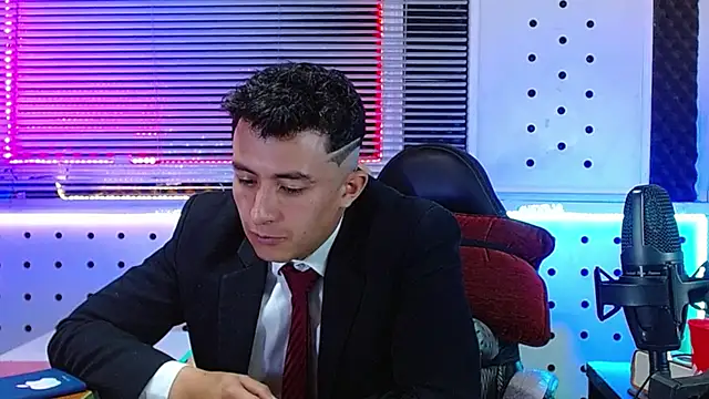 Darko0717 online show from June 2026 02:33:01 PM