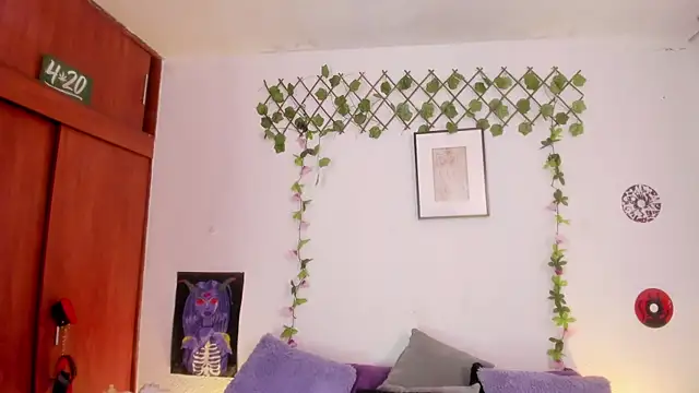 Cata green online show from November 2025 08:09:01 PM