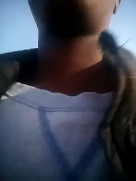 sluttylaura21 online show from November 2025 05:04:02 PM