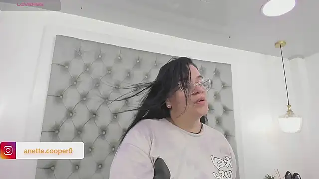 anette cooper online show from January 2026 01:43:02 AM