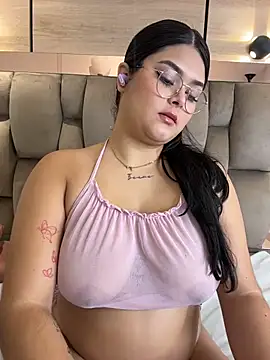 im mou  online show from December 2025 01:04:02 PM