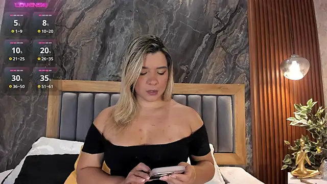 Gaia Stone online show from January 2025 12:56:01 PM