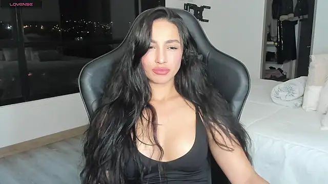 EvaMoet online show from March 2025 02:04:02 AM