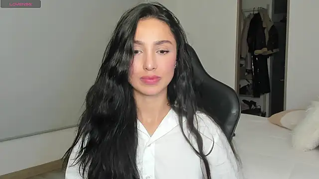 EvaMoet online show from March 2025 06:53:01 AM