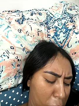 tracycum online show from November 2025 07:03:02 PM