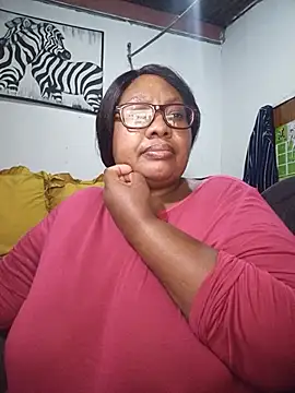 Snapshot of YELLOW_BONE chatting on July 2026 08:55:01 PM YELLOW BONE online show from July 2026 08:55:01 PM