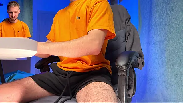 Snapshot of Farmer_James chatting on September 2025 12:17:01 PM Farmer James online show from September 2025 12:17:01 PM