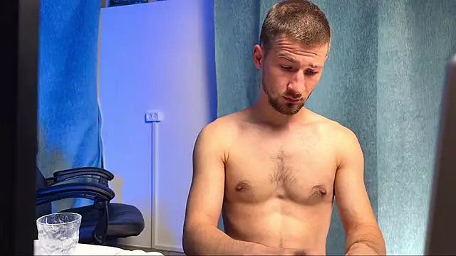 Snapshot of Farmer_James chatting on October 2025 04:24:02 PM Farmer James online show from October 2025 04:24:02 PM