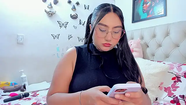 NayaWayne online show from March 2026 05:27:01 PM