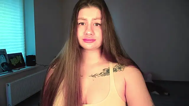 JuicyHelenX online show from April 2026 02:44:02 PM