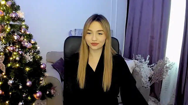 Snapshot of GracefulLook chatting on December 2024 06:48:01 AM GracefulLook online show from December 2024 06:48:01 AM