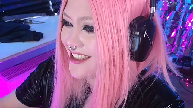 wickedxqueen online show from March 2025 08:27:01 AM