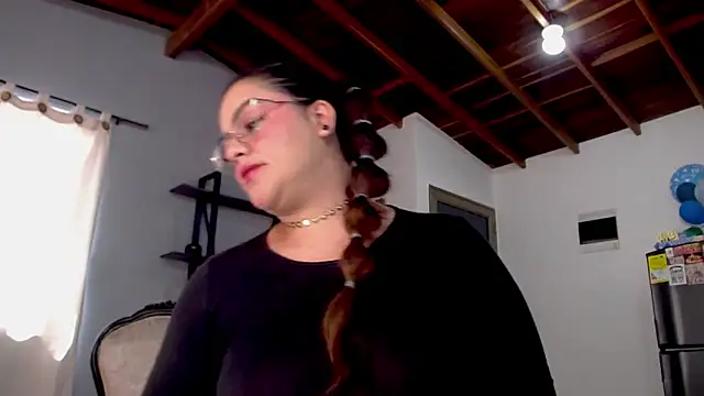 maela1 online show from October 2025 06:51:02 PM