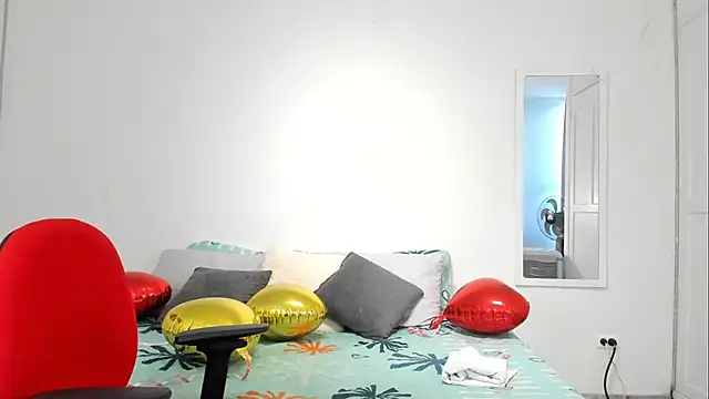 Estrella Duran online show from March 2025 07:15:01 PM