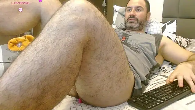 rodrher81 online show from November 2025 11:51:01 PM