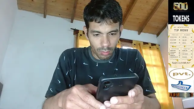 JohanyLatino online show from May 2026 10:39:01 PM