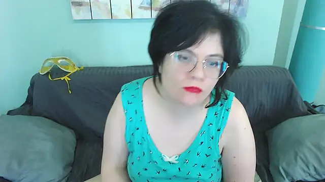 EverlyRays online show from March 2025 08:26:02 PM