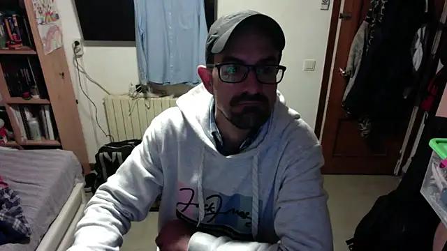 Snapshot of techmoon chatting on December 2024 02:22:02 AM techmoon online show from December 2024 02:22:02 AM