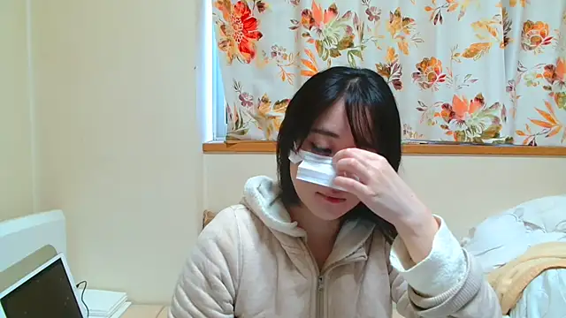 Snapshot of liliyRiSAcha-n chatting on February 2026 06:40:02 AM liliyRiSAcha-n online show from February 2026 06:40:02 AM