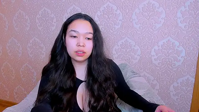 Snapshot of Kris_top_Lee chatting on April 2026 05:36:02 AM Kris top Lee online show from April 2026 05:36:02 AM